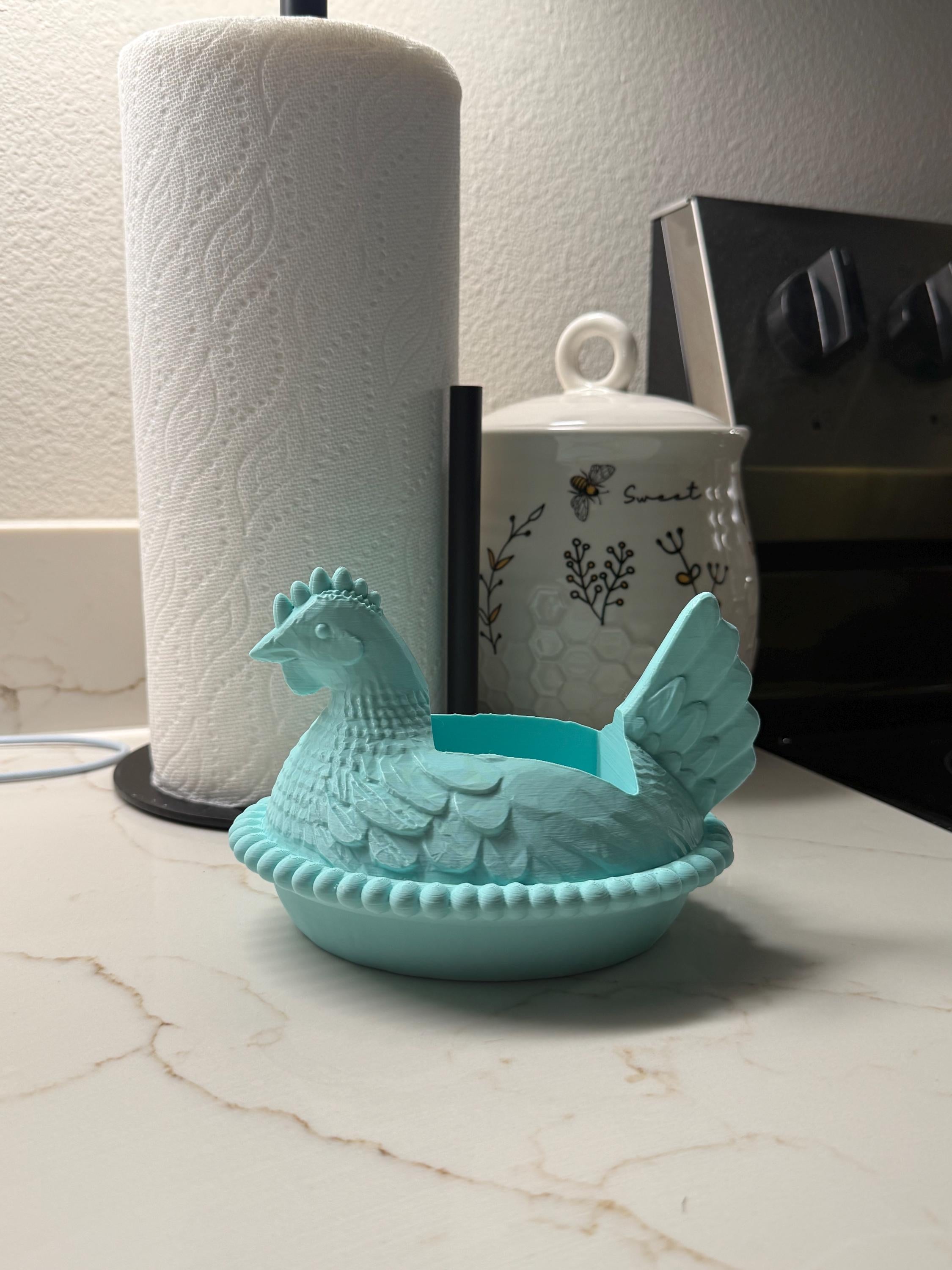 Country nesting chicken B&BW foaming soap holder
