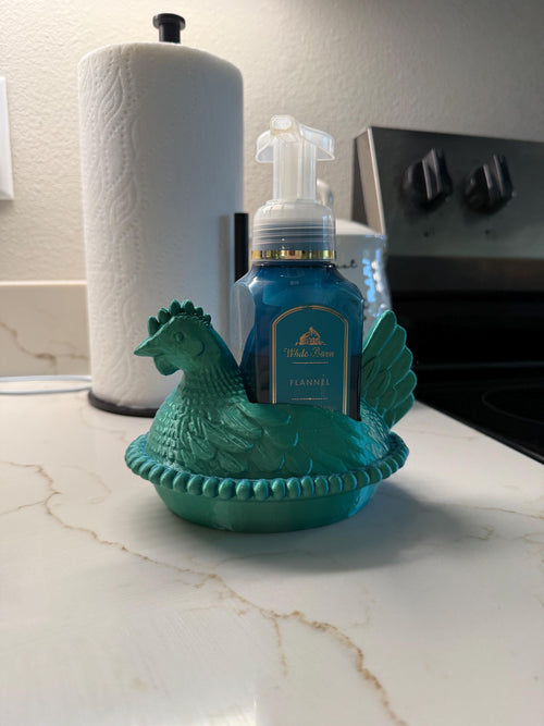Country nesting chicken B&BW foaming soap holder
